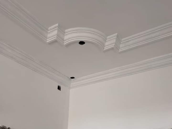 Moulding & Finishes 239
